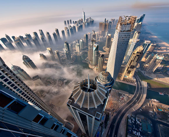 دبي... مدينة الخيال والضباب