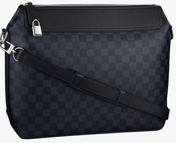 الرجولة والأناقة عنوان تشكيلة Damier Cobalt من "لويس فويتن"