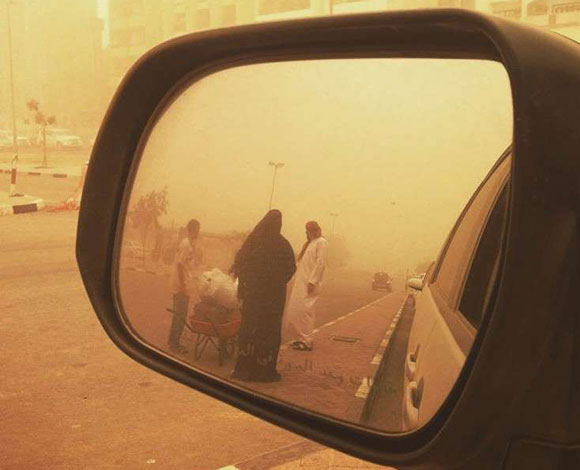 دبي تجتاحها عاصفة رملية قاسية... بالصور