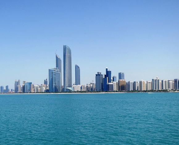 بالصور: أبو ظبي... أجمل المناطق العربية