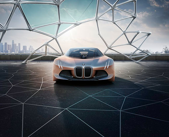 The Vision Next 100 ... سيارة BMW التي تتولى القيادة بنفسها