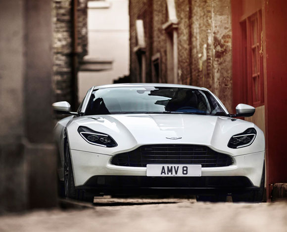 DB11 تُقدم الآن مع محرك فئة V8