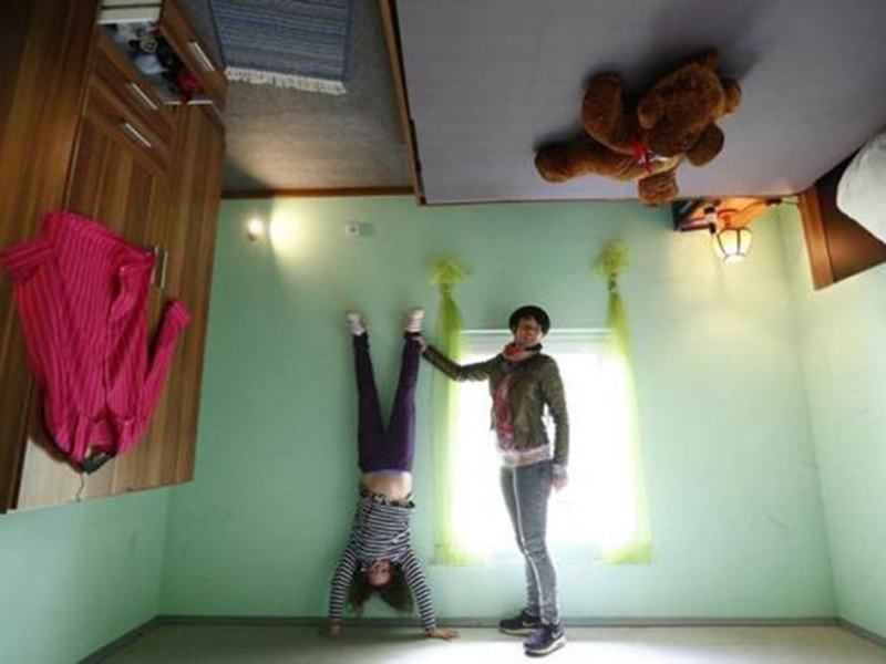 "Crazy House" المنزل المقلوب في ألمانيا
