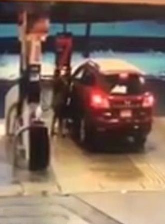 حاولت منع اللص من الفرار .. ولكن هذا ما حدث