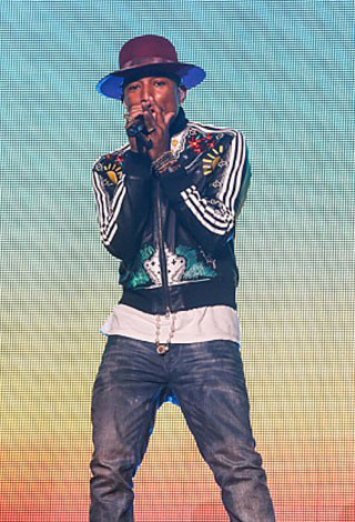 هكذا كانت أجواء Pharrell Williams في أبوظبي