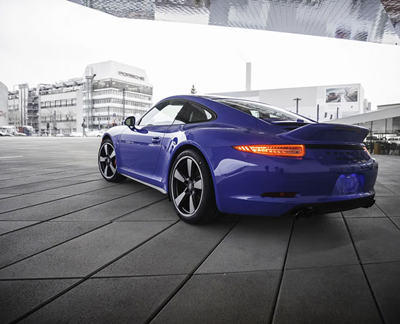 بورش تطلق نسخة محدودة من سيارة 911 GTS Club Coupe
