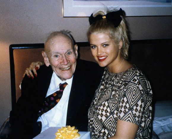 نجمات أثرن الجدل: هل تزوجن زواج مصلحة أم حب؟