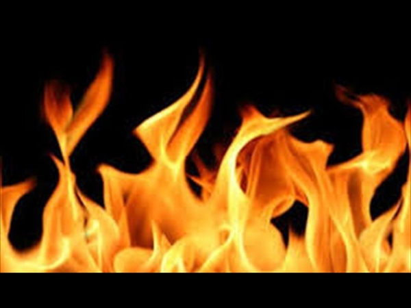 اندلاع حريق هائل بجبل الضهر