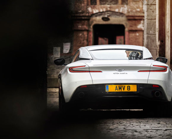 DB11 تُقدم الآن مع محرك فئة V8