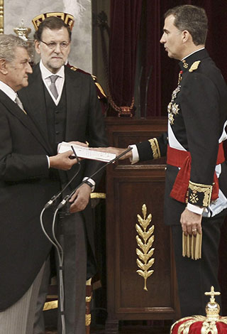 حفل تنصيب الامير فيليب ملكاً على اسبانيا 