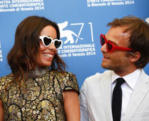 إطلالات براقة في مهرجان البندقية السينمائي 2014... بالصور