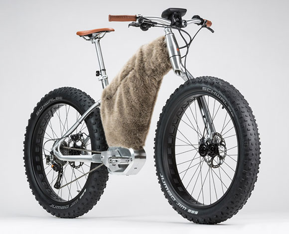 فيليب ستارك يطلق تشكيلة دراجات كهربائية جديدة