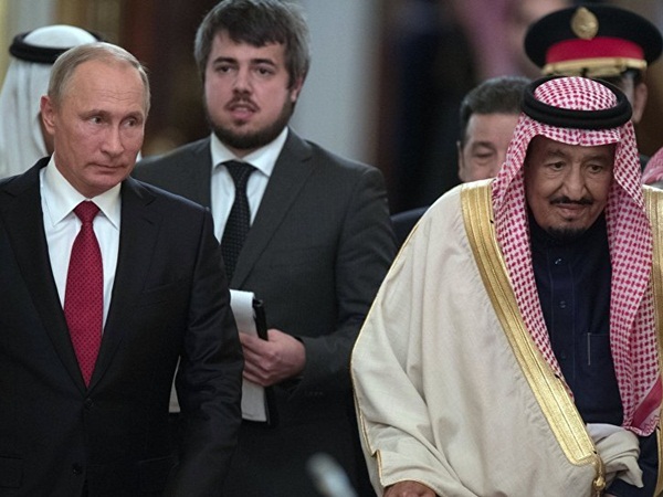 شاهد الموكب الضخم والترحيب الشديد للملك سلمان في شوارع موسكو