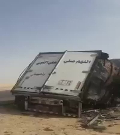 بالفيديو .. احتراق شاحنة ماعدا "اللهم صل على النبي"