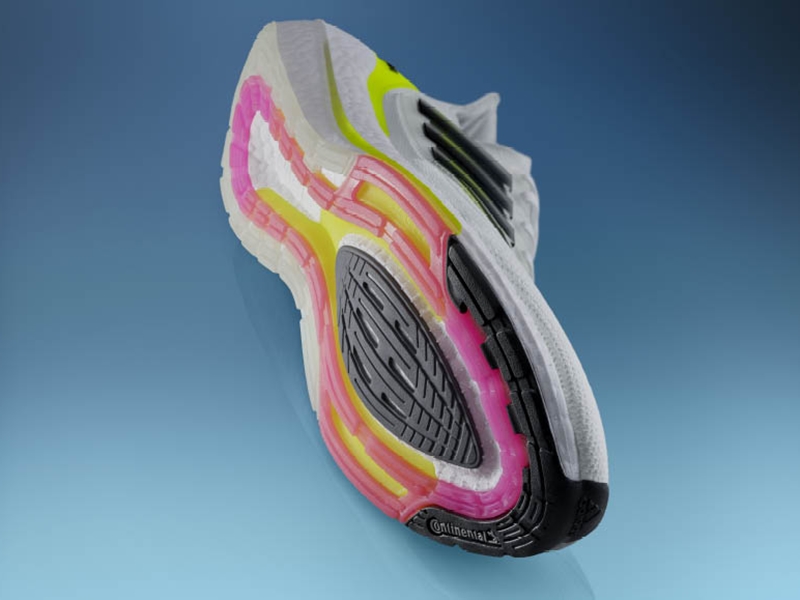 استمتع بنشاطاتك الرياضية معULTRABOOST 21  أحدث اصدارات أديداس الأيقونية