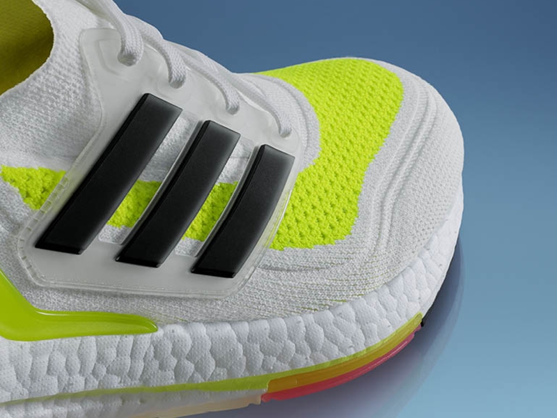 استمتع بنشاطاتك الرياضية معULTRABOOST 21  أحدث اصدارات أديداس الأيقونية