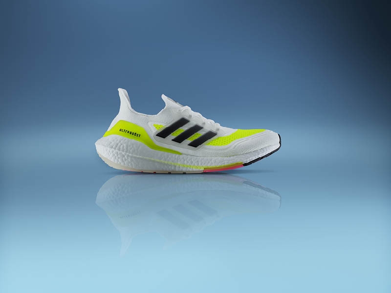 استمتع بنشاطاتك الرياضية معULTRABOOST 21  أحدث اصدارات أديداس الأيقونية