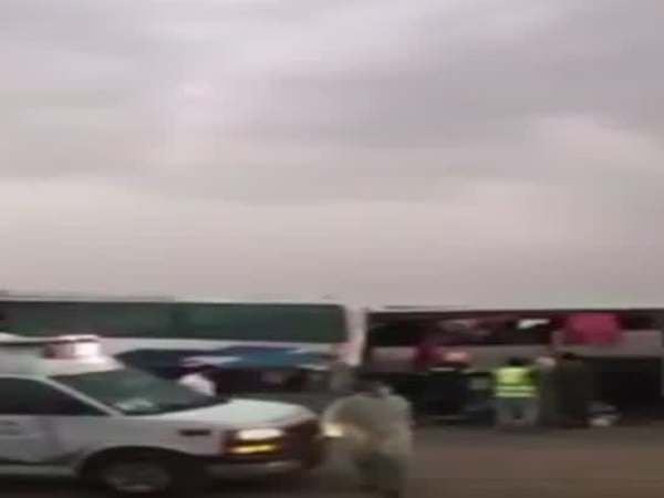 بالفيديو .. حادث مروري مروع بالمملكة والضحايا أكثر من 150 شخص