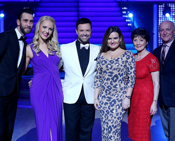 في Dancing With The Stars: دانييلا تفوز وجمهور مايا يستنكر