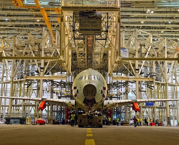 "Airbus 350 XWB" الطائرة النفاثة الأولى من نوعها 