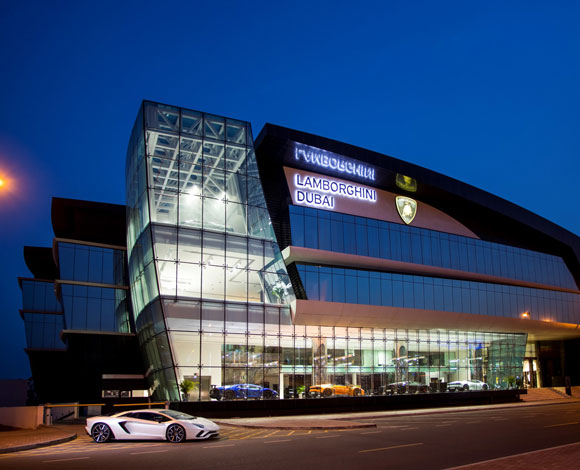 افتتاح أكبر معارض شركة Lamborghini على مستوى العالم في دبي