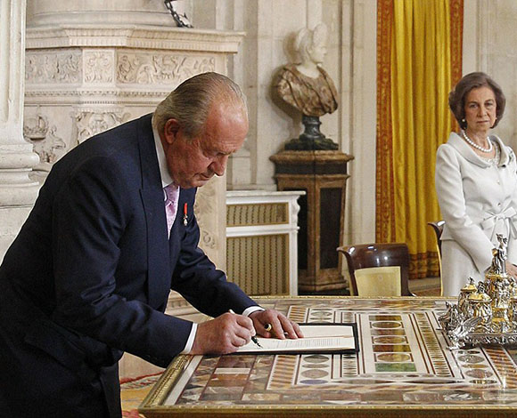 حفل تنصيب الامير فيليب ملكاً على اسبانيا 