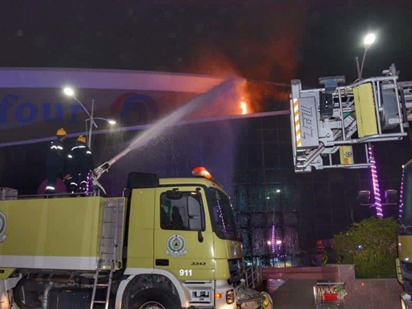 بالفيديو .. اندلاع حريق في فلامنجو جدة