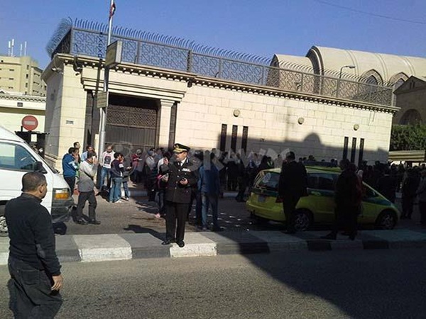 انفجار بداخل كاتدرائية مصرية في يوم القداس
