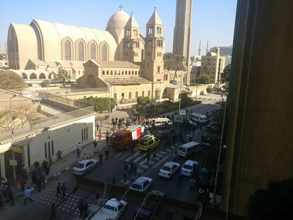 انفجار بداخل كاتدرائية مصرية في يوم القداس