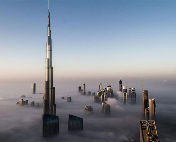 دبي... مدينة الخيال والضباب