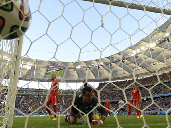  المنتخب الفرنسي يلعب أحد أروع مبارياته منذ زمن ويطيح بالمنتخب السويسري 5-2