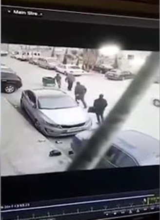 بالفيديو .. سرقة شنطة تحوي 530 ألف ريال