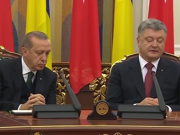 بالفيديو .. شاهد إحراج أردوغان على الهواء مباشرة
