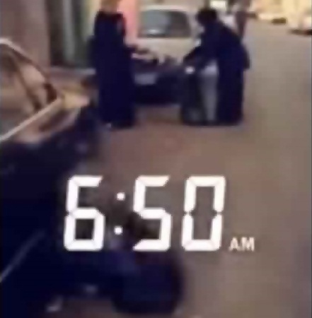 شاهد بالفيديو .. ينظفون مكة بعد الإنتهاء من مناسك الحج
