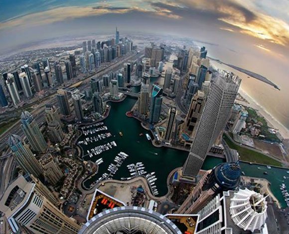 جنون الشباب الروسي يصل إلى دبي... بالصور