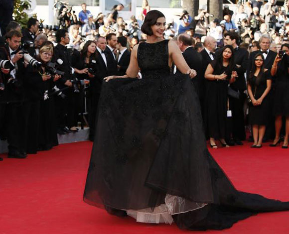 جميلات "بوليوود" في مهرجان "Cannes"