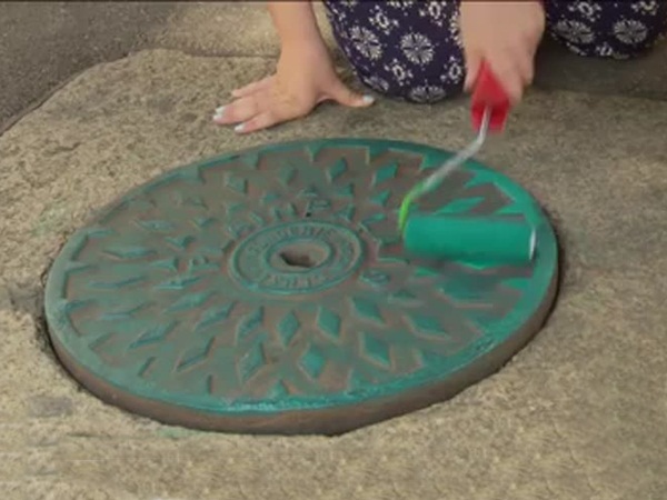 تعرف على هذه الطريقة التي تجتاح أوروبا للرسم على الملابس