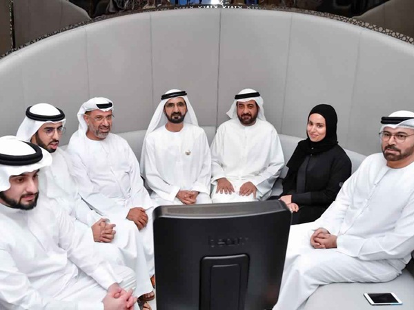 الإمارات تغتال البيروقراطية وتستبدلها بالذكاء الإصطناعي