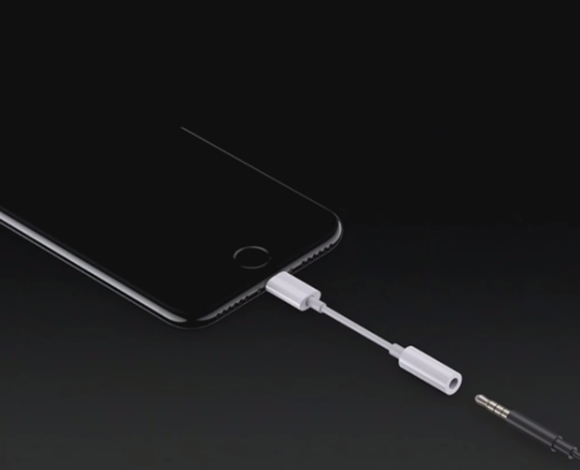 إليك أجهزة Dongles المميزة لتتماشى مع هاتف iPhone 7 الخاص بك