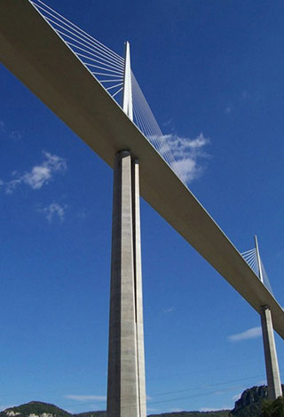 جسر Millau أطول وأعلى جسر في العالم... بالصور