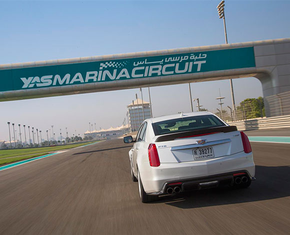 كاديلاك CTS-V 2016 قدرات حقيقية للقيادة ضمن الحلبات