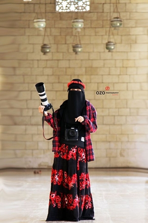 صور لفتاة منتقبة تثير أزمة على الفيس بوك