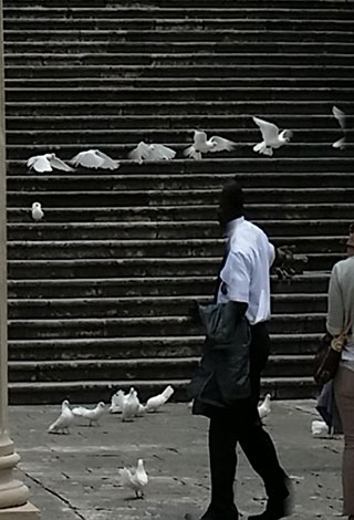 صور بانورامية فاشلة تتحول إلى "فن سريالي"... بالصور