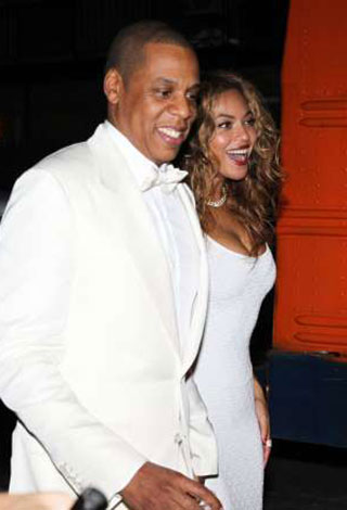 "Solange Knowles" شقيقة "بيونسيه" تتزوج في شوارع نيو اورليانز