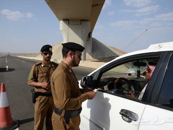 لهذا السبب المرور يقوم بحجز المركبات التي تحمل لوحات خليجية بالسعودية