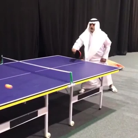 شاهد الشيخ نهيان بن مبارك يستعرض مهاراته الرياضية