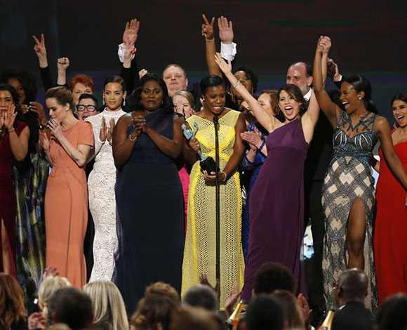 إطلالات المشاهير في حفل توزيع جوائز افضل الممثلين "SAG 2015" بالصور