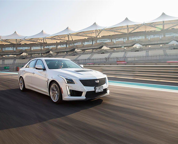 كاديلاك CTS-V 2016 قدرات حقيقية للقيادة ضمن الحلبات