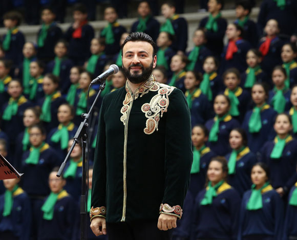ألف منشد شاركوا غبريال عبد النور الغناء في حدث هو الأكبر لبنانيا وعربيا