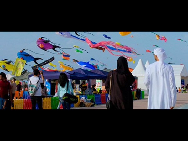 شاهد مهرجان الطائرات الورقية في جميرا